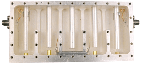band-pass cavity filter.png